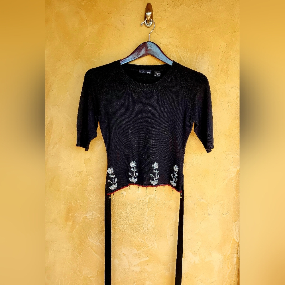 Vintage Bohemian Silk Sweater,Tie 1/2 Back with Topaz Color Beads. Half Sleeve S